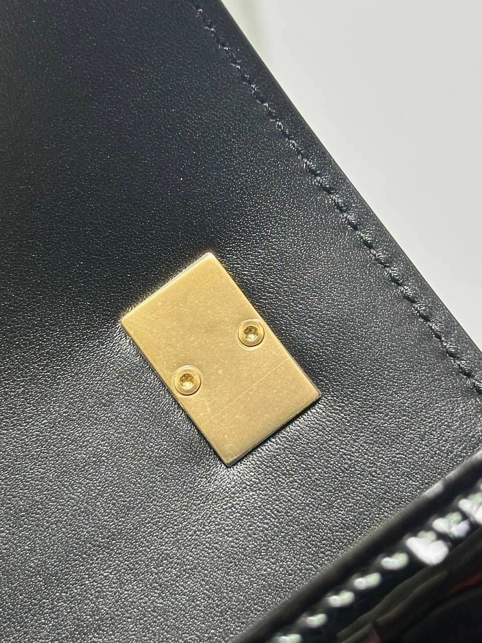 Celine teen Garance bag in patent Calfskin black - Image 9