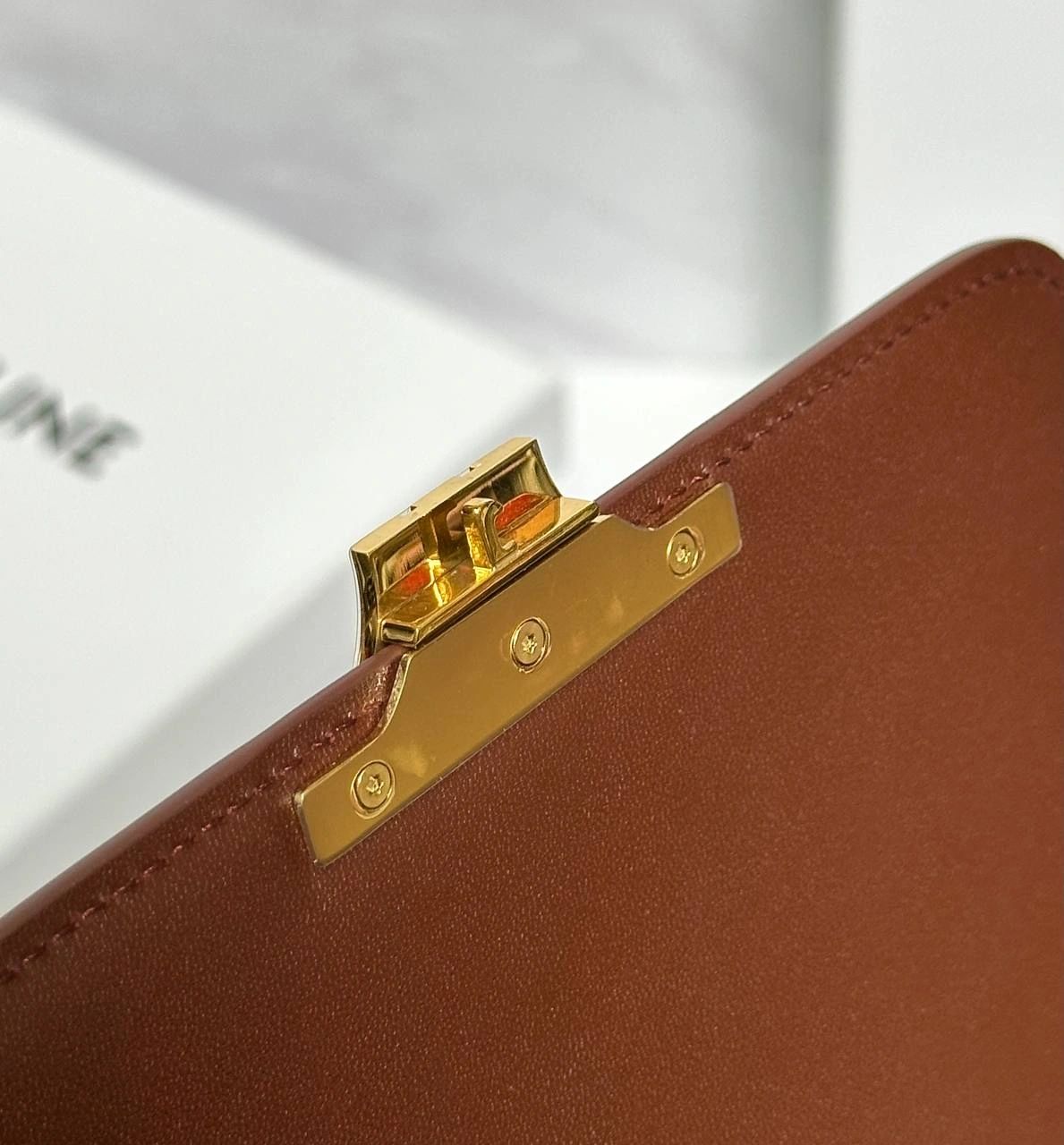 Celine teen Garance bag in patent Calfskin dark brown - Image 6