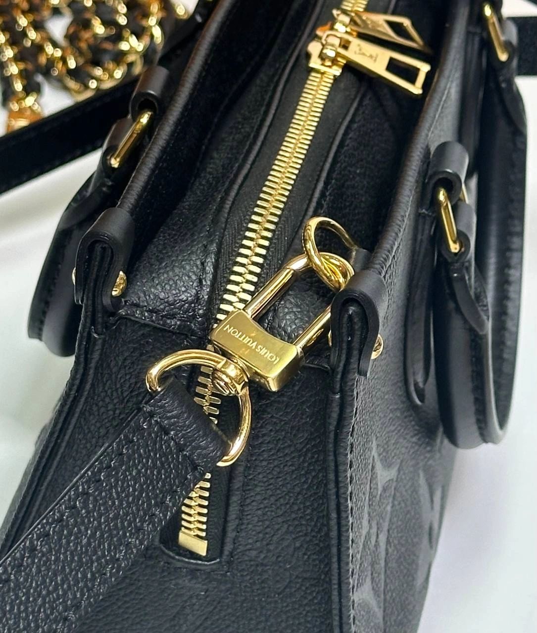 Louis Vuitton OnTheGo East West M23640 Black Monogram Empreinte Leather Tote Bag - Image 5