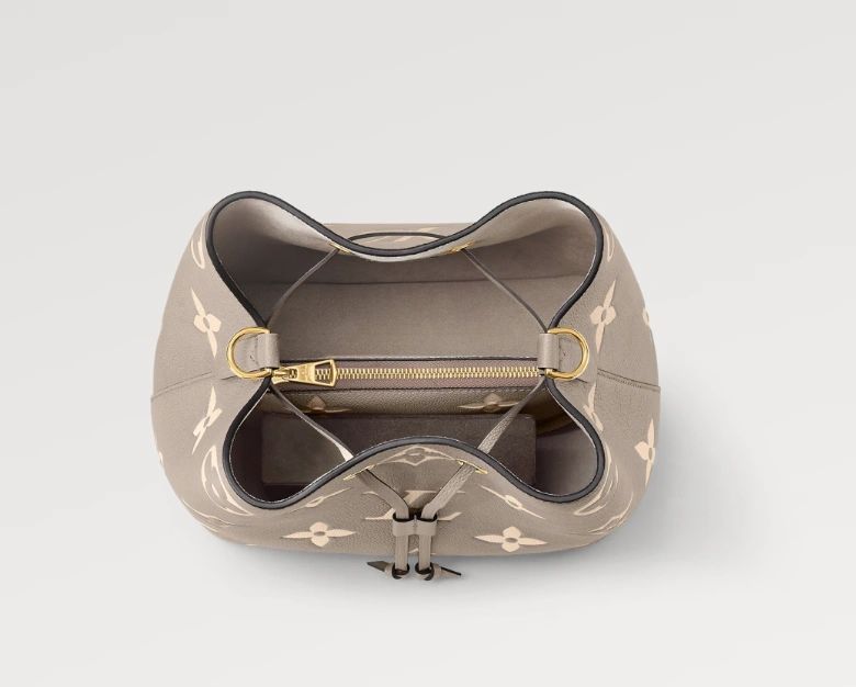 LOUIS VUITTON NéoNoé MM bucket bag Gray/Cream - Image 4