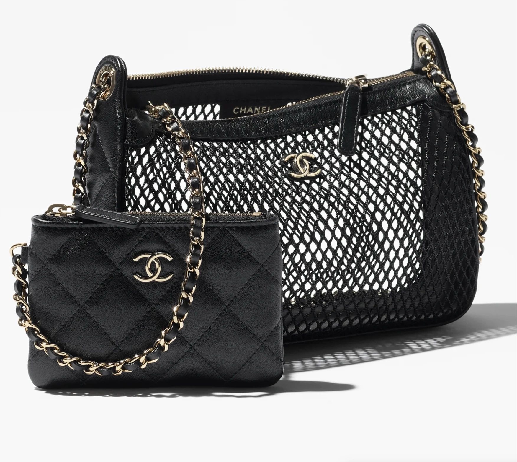 Chanel Clutch with chain Mesh, Shiny Lambskin & Gold-Tone Metal black - Image 2