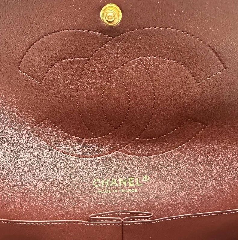 CHANEL LARGE CLASSIC HANDBAG Grained Calfskin & Gold-Tone Metal black - Image 7