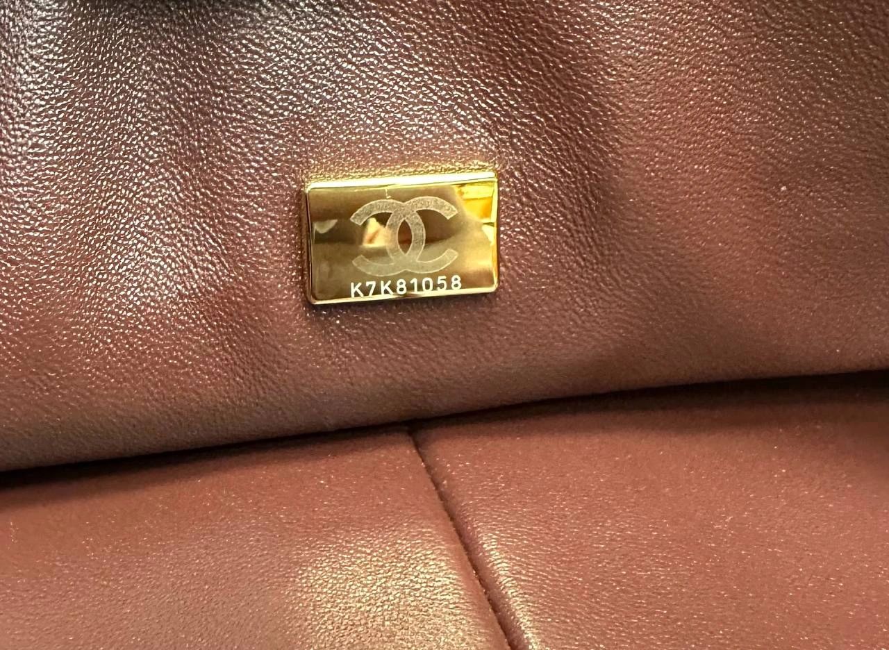 CHANEL LARGE CLASSIC HANDBAG Grained Calfskin & Gold-Tone Metal black - Image 5