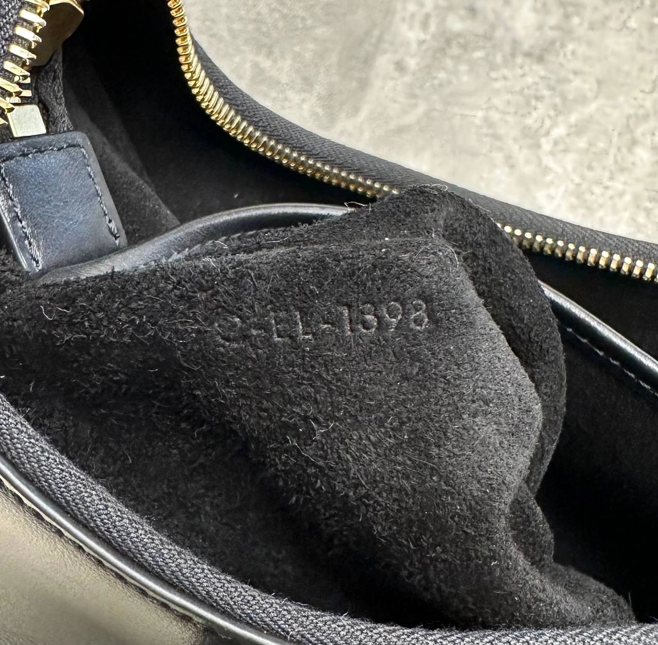 Celine medium Ava Triomphe Bag in smooth calfskin black - Image 7