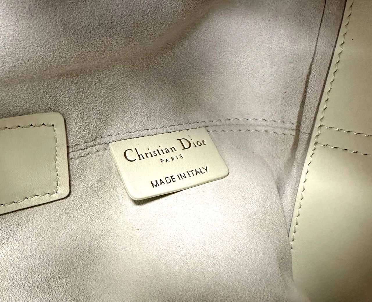 Dior small Toujours Bag white - Image 7