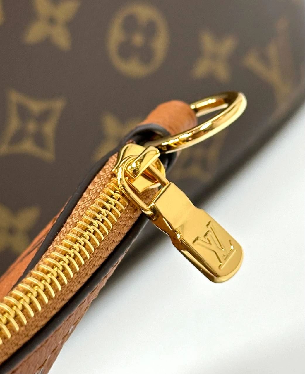 Louis Vuitton Neverfull Inside Out MM - Image 6
