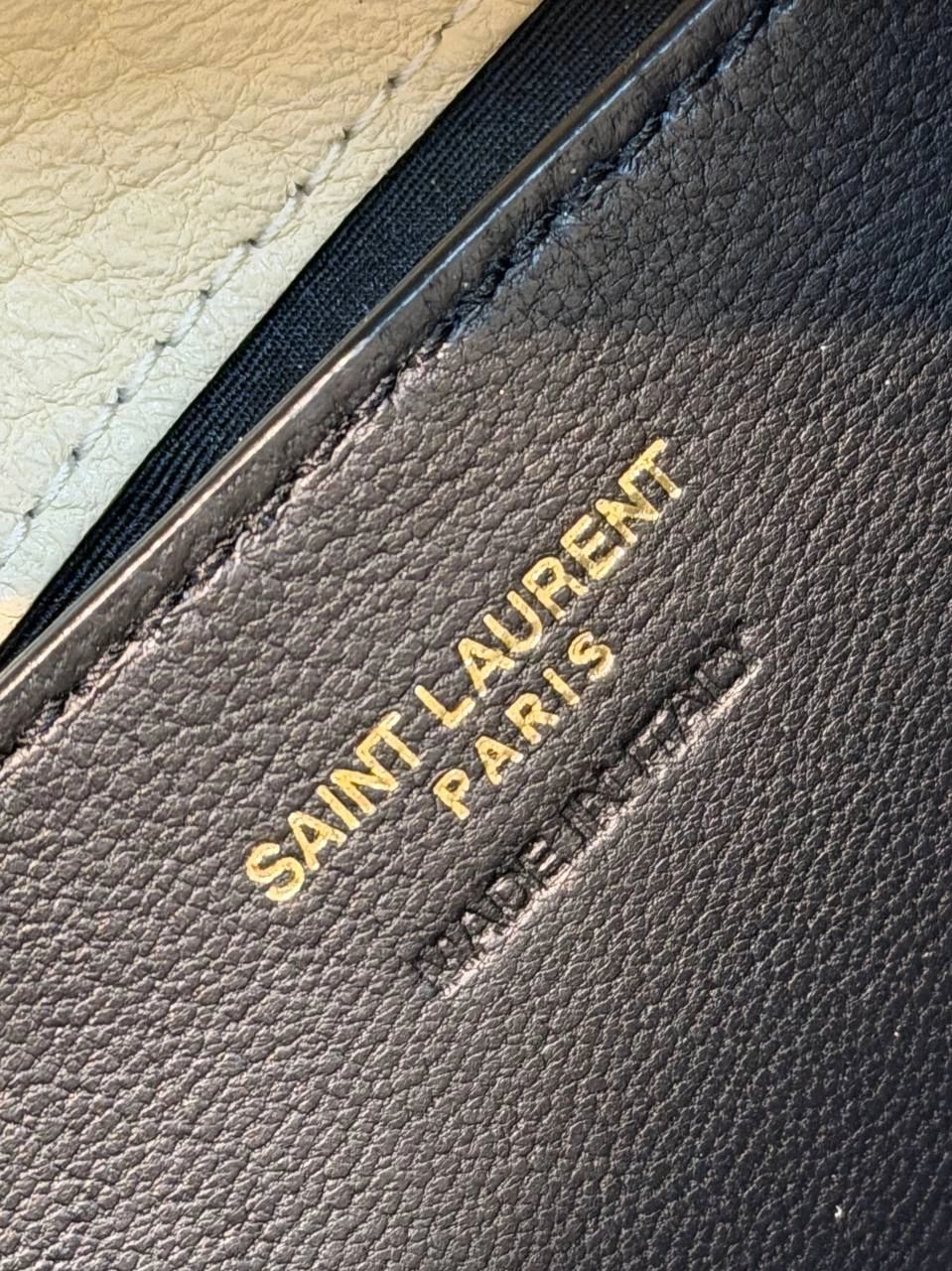 Saint Laurent Cassandre Small Chain Pouch is crafted from white lambskin and features the iconic gold-tone monogram - Image 4