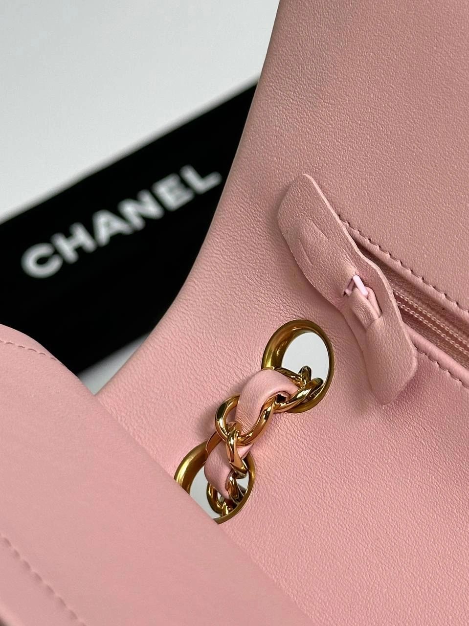 Chanel Classic 11.12 gold Tone Metal Pink - Image 5