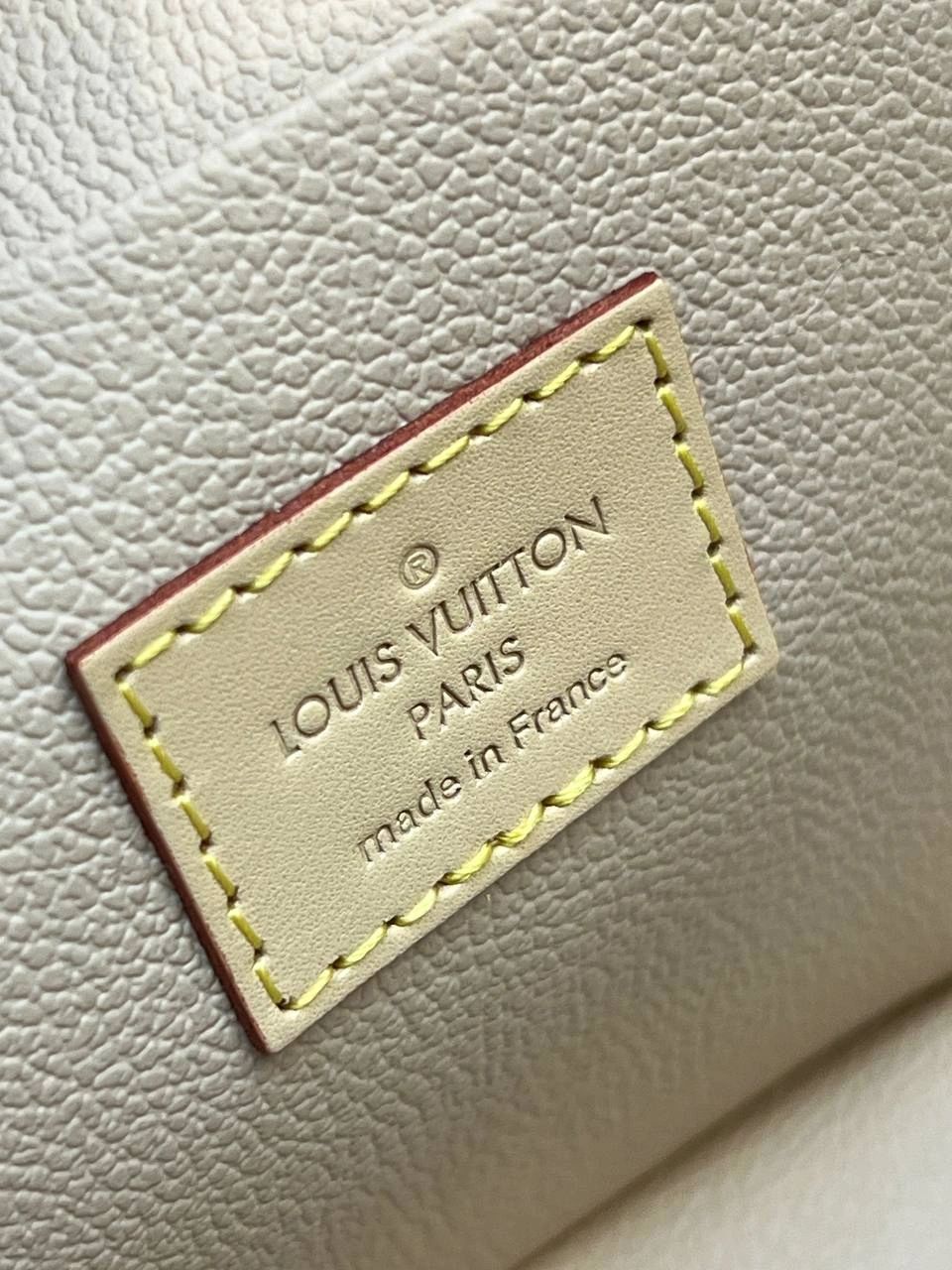 Louis Vuitton Nice Bb cosmetic bag - Image 5