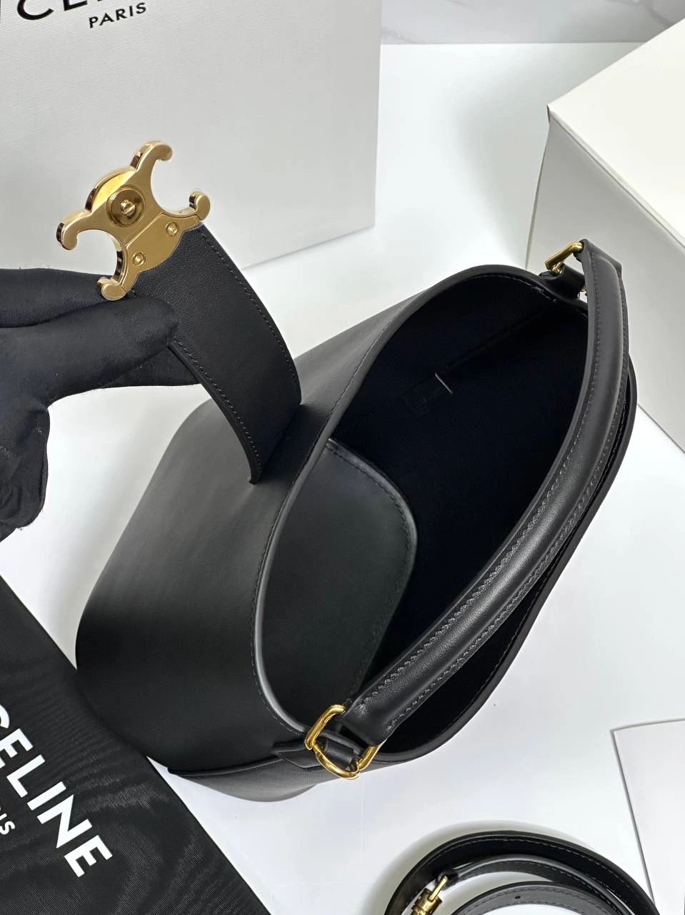 Celine small Louise in smooth calfskin black - Image 4